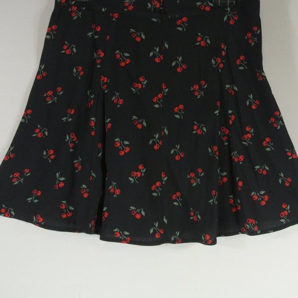 NEW Reformation Flounce Skirt in Black Cherry #482 - Picture 7 of 8